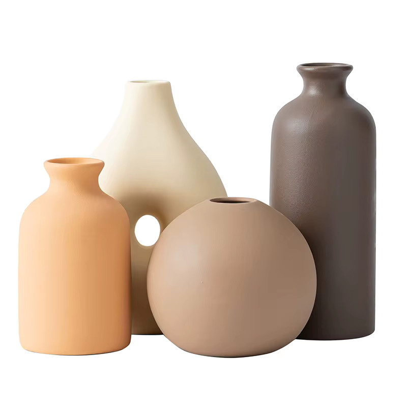 Weiße Keramikvase im skandinavischen Design von PDQ als Tischdekoration für Wohnzimmer und Schreibtisch - Bild 2