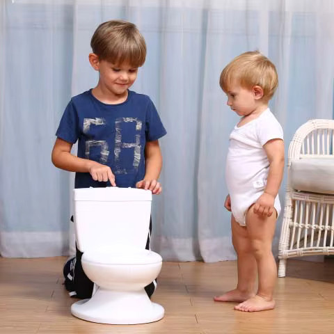 Tragbares und faltbares Kinder-Babytöpfchen aus PP-Material für das Toilettentraining in Pink und Weiß - Bild 2