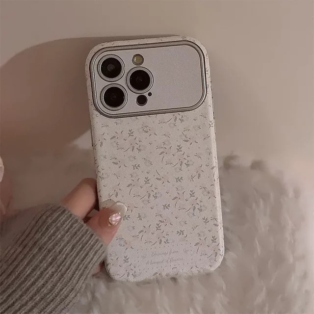 MUQGEW Handyhülle mit koreanischem Vintage Blumenmuster und Ledertextur für iPhone 16 15 14 13 12 11 Pro Max mit Objektivschutz und stoßfestem Gehäuse - Bild 1