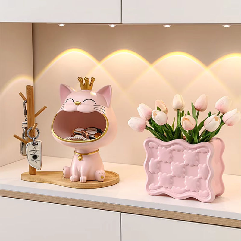 Glückskatze Schlüsselhalter aus Kunstharz in Grün und Mehrfarbig als süße Tierfigur für dein Wohnzimmer - Bild 3