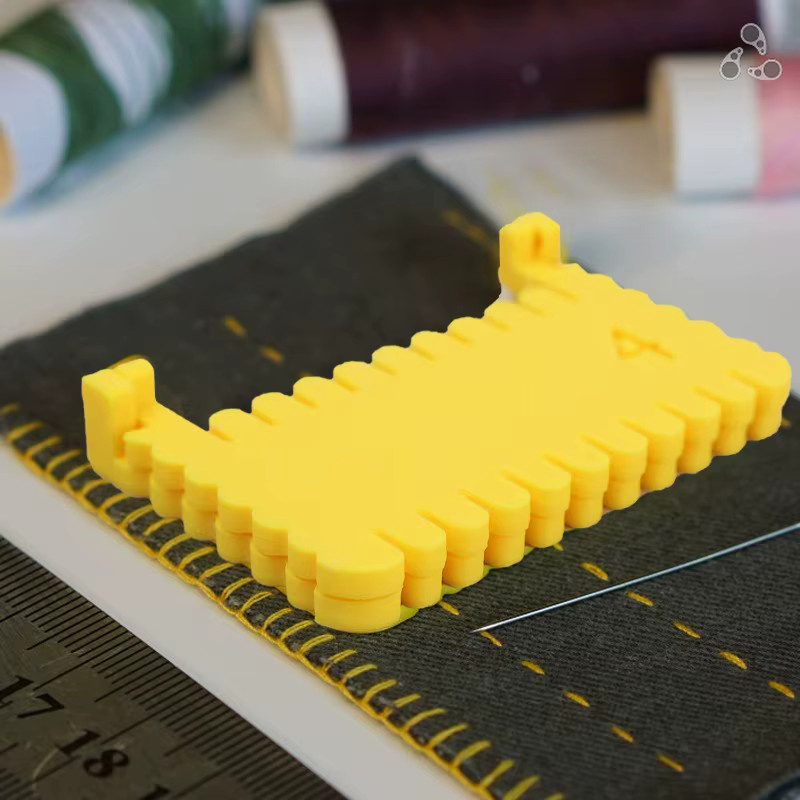 Verstellbarer Stichabstandhalter und Nähkantenführung als Clip-on-Kanten-Nähwerkzeug für DIY-Handwerk und Kleidungsreparatur in Weiß und Gelb - Bild 5