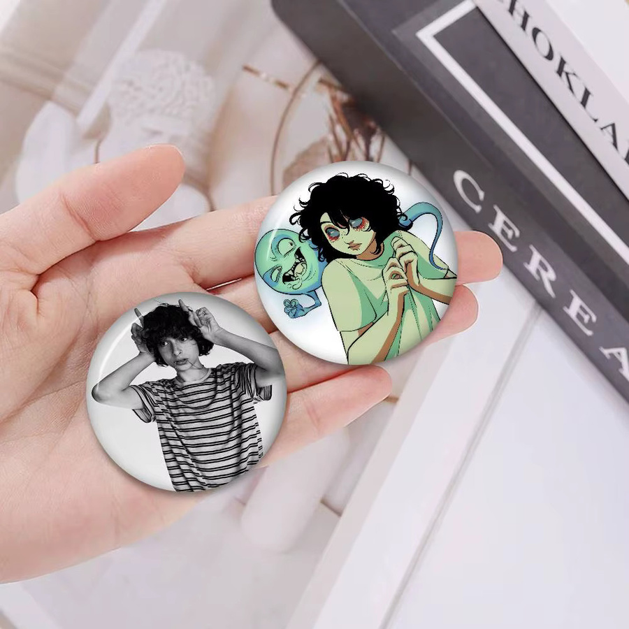 Brosche Messing, Finn Wolfhard Stranger Creator - Bild 2