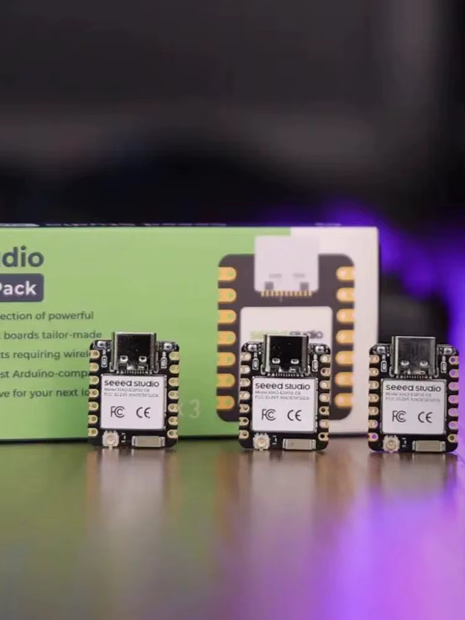 3 Stück Seeed Studio XIAO ESP32-S3 Entwicklungsboard mit 2.4G WiFi und Bluetooth sowie Antenne in Schwarz - Bild 3