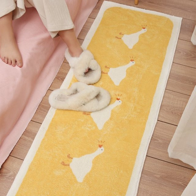 VIKAMA Gelber Teppich mit Enten-Design als weicher Bettvorleger für das Schlafzimmer - Bild 1