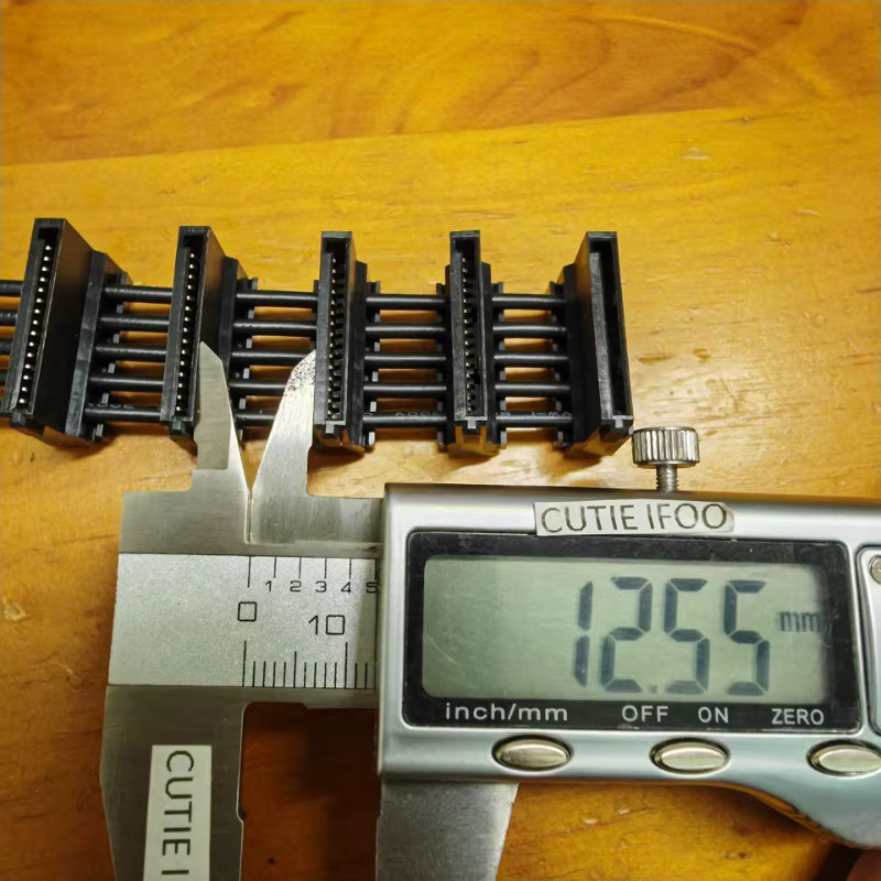SATA-Festplattenkabel Ultrakurzes ATX-Netzteil-Erweiterungskabel 11 cm in Schwarz - Bild 4