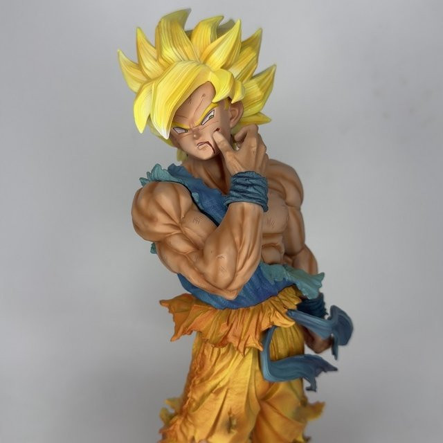 Bandai Dragon Ball Super Saiyan Goku Actionfigur, 38cm, PVC - Bild 1