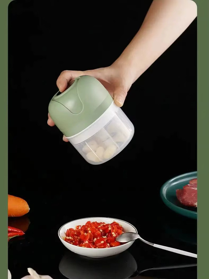 XIADYINJIA Wiederaufladbarer Mini-Zwiebelzerkleinerer und Fleischwolf für Ingwer und Knoblauch, 260 ml, Grün/Weiß - Bild 5