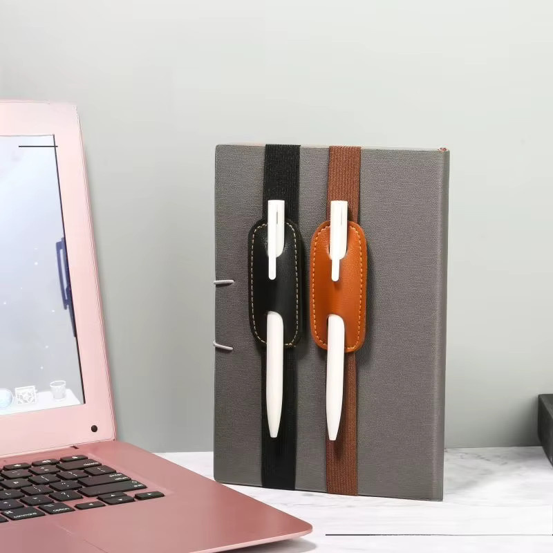Stifthülle aus Leder mit elastischem Gummiband in Beige für dein Notizbuch - Bild 2