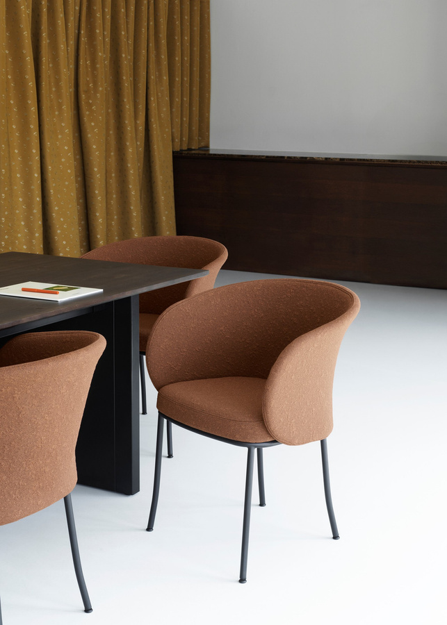 Normann Copenhagen Knit Sessel in Schwarz mit Strickoptik und Stahlgestell - Bild 4