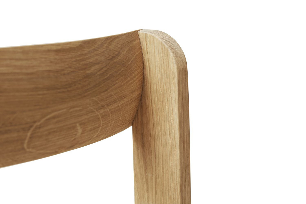 Form&Refine Blüprint Stuhl aus Holz in Braun - Bild 2