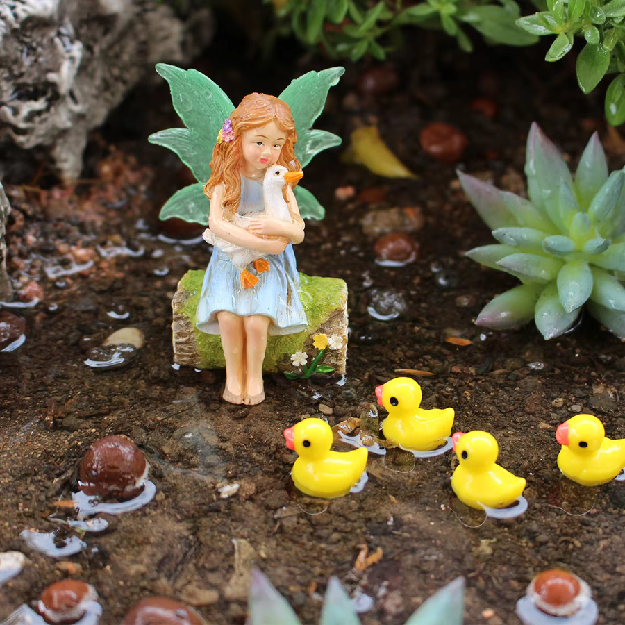 2er-Set Enten-Blumenfee Dekoration aus Keramik und Kunststoff in Mehrfarbig im ländlichen Stil mit fluoreszierenden Flügeln - Bild 3