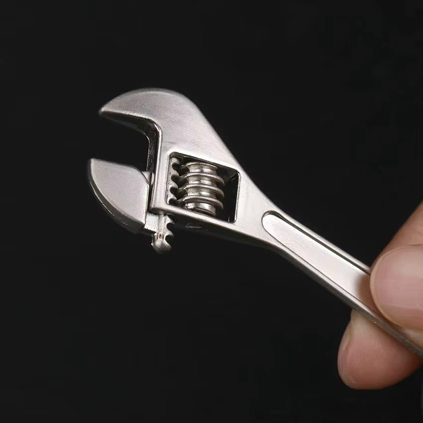 VIBRATITE Verstellbarer Schraubenschlüssel Anhänger aus Metall in Silber - Bild 3