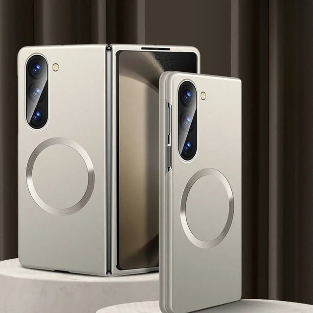 Minimalistische magnetische Hülle für Samsung Galaxy Z Fold 7, 6, 5, 4, 3 in Silber mit rutschfester Rückseite und Unterstützung für kabelloses Laden - Bild 1
