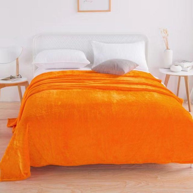 ChicFashion Flanelldecke als Tagesdecke für Bett, Sofa oder Reise in Orange, B/H: 180 x 200 cm - Bild 1