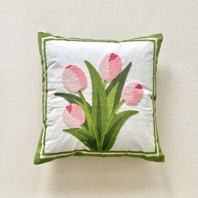 JMG Clothing Kissenbezug mit Tulpen-Stickerei aus Baumwolle, Farbe Weiß, B/H: 45 x 45 cm - Bild 1