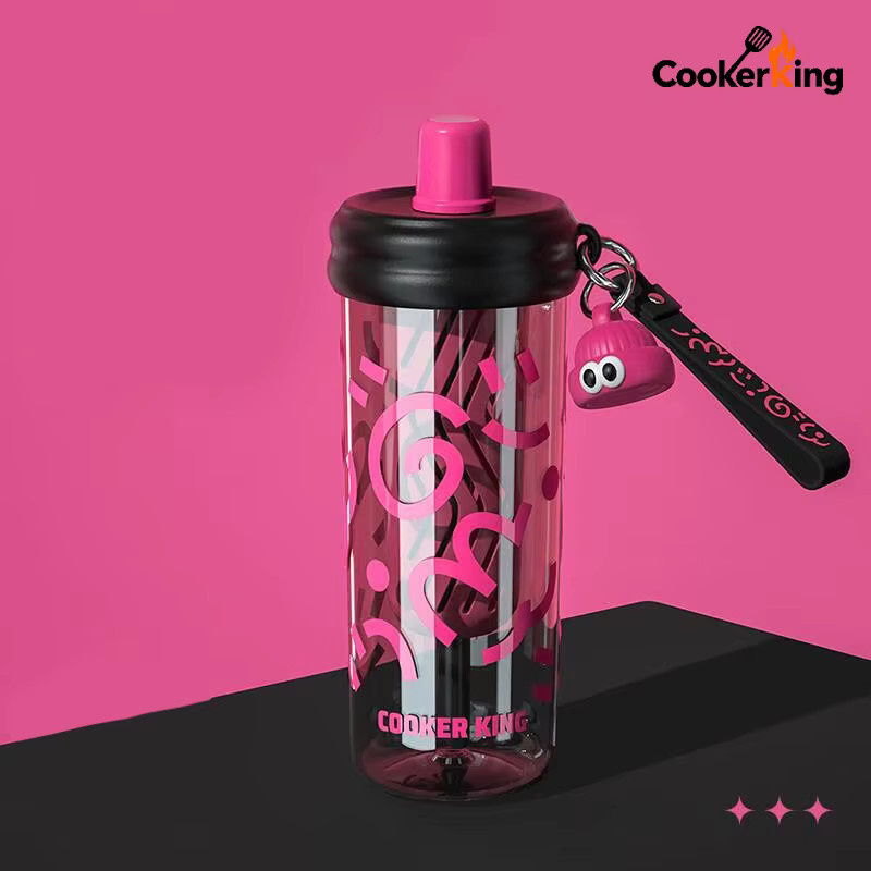 COOKER KING Graffiti-Strohhalmbecher aus Tritan und PP in Schwarz oder Pink, 650 ml - Bild 2