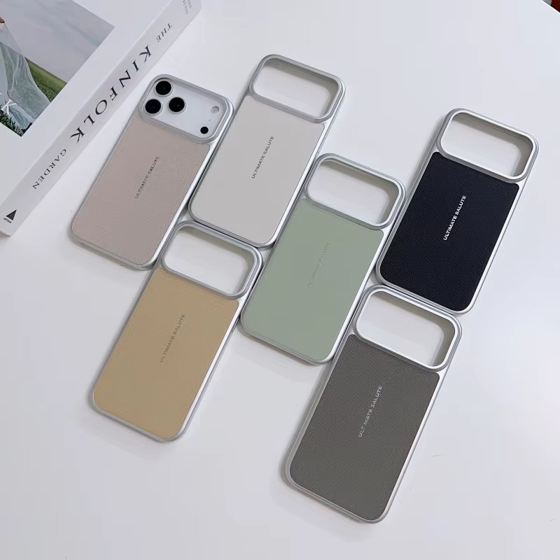 Luxuriöse MagSafe Ladehülle für Apple iPhone 17 Pro Max und iPhone 15 in Grau mit glänzenden Kanten und stoßfester Hartschale - Bild 3