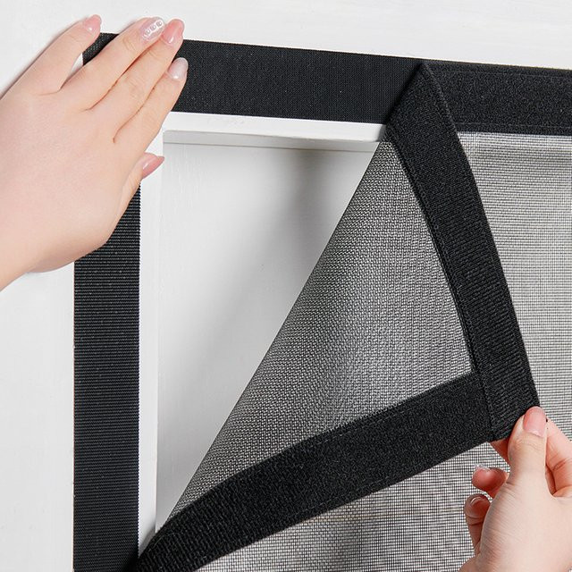 LOVRTRAVEL Moskitonetz für Fenster aus schwarzem Fiberglas als Insektenschutz gegen Fliegen und Mücken - Bild 1