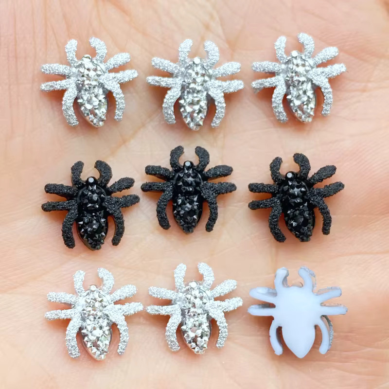 50 Stück Mini-Spinnen-Harz-Cabochons mit Strass-Kristallen in Multicolour für DIY-Bastelarbeiten und Schmuckherstellung, Durchmesser: 13 mm - Bild 1