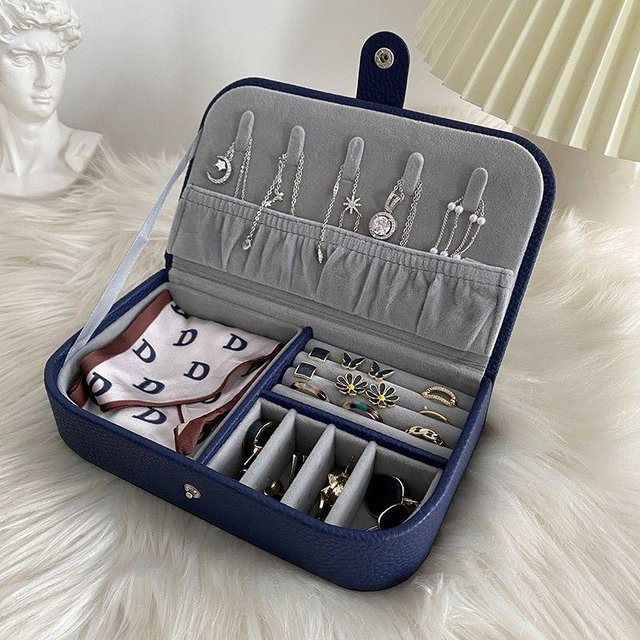 MTMA Tragbares Reiseetui als Organizer Display aus Leder und Chenille in Blau - Bild 1