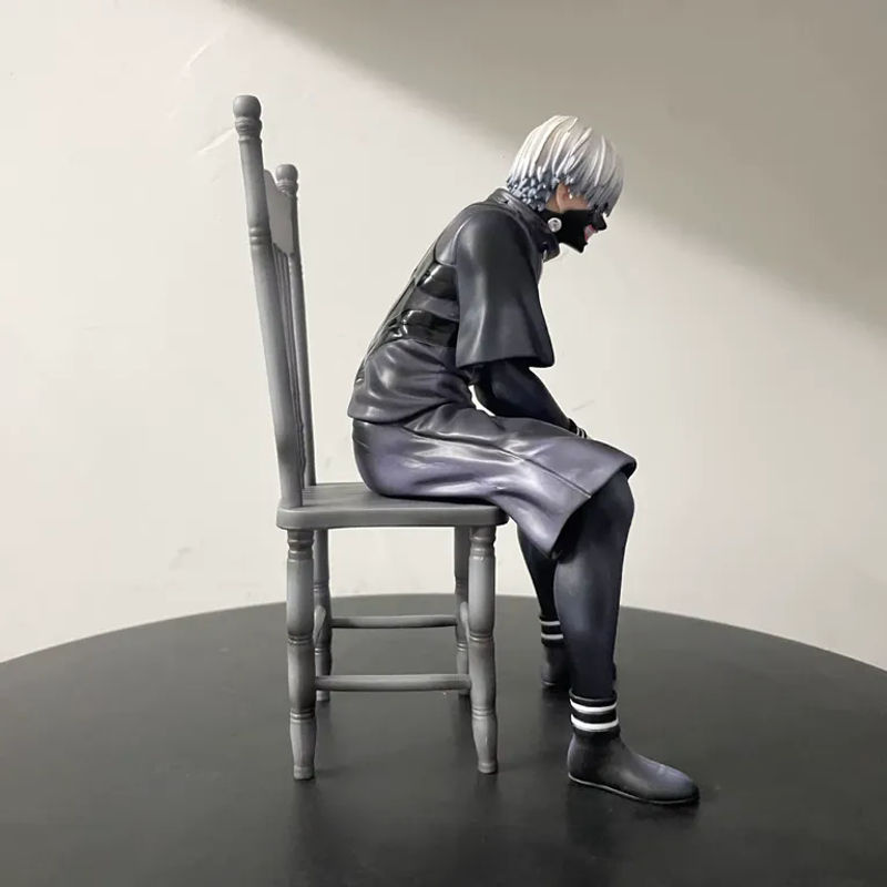 Bandai Tokyo Ghoul Kaneki Ken Actionfigur in Schwarz, Sitzende Version mit Stuhl, PVC Modellpuppe, Höhe: 17 cm - Bild 6
