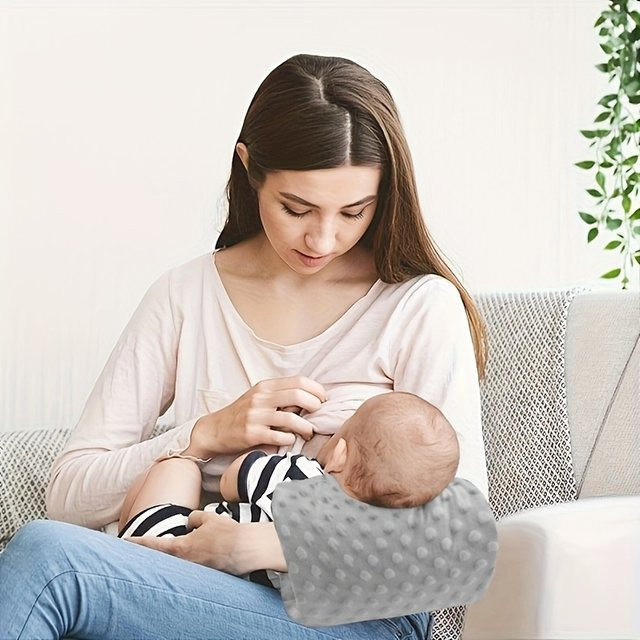 Crescent Baby-Armkissen in Grau für Neugeborene zur Unterstützung beim Stillen und Füttern - Bild 1