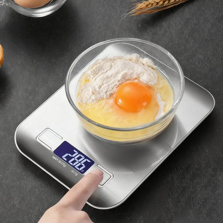Elektronische Küchenwaage von kebidumei in Silber mit Edelstahl-Oberfläche und LCD-Display, Tragbare digitale Waage für Lebensmittel und Kaffee mit 5 kg Kapazität und 1 g Genauigkeit