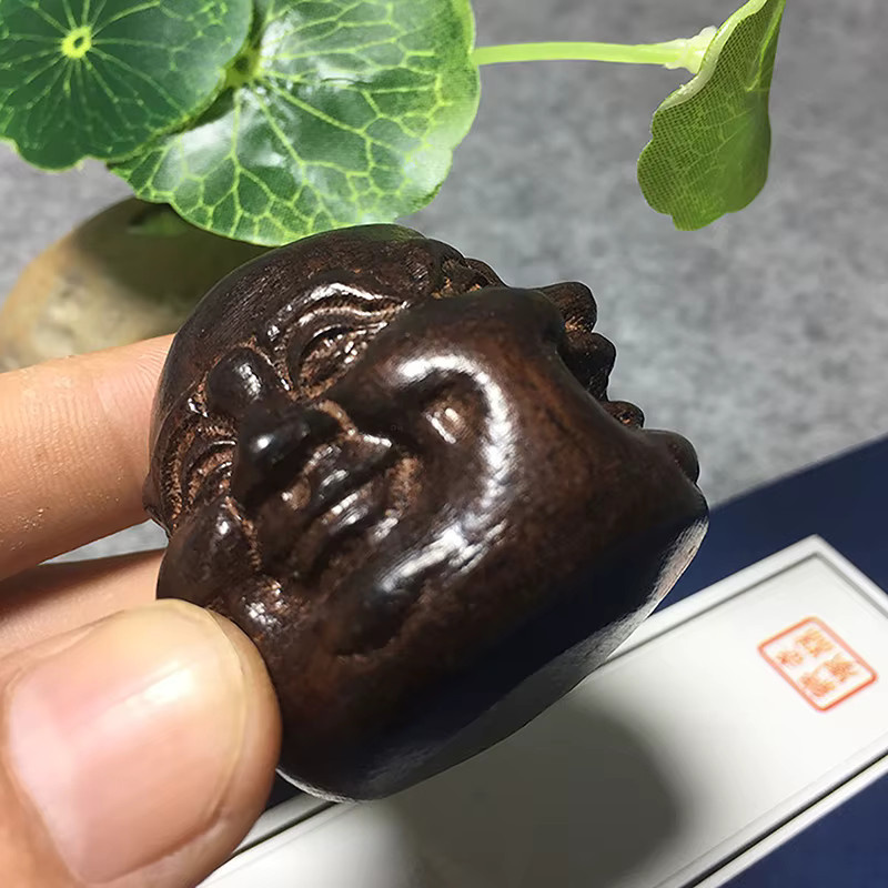 JETTING Buddha-Statue aus Holz mit vier Gesichtern in Braun als tibetische Dekoration für dein Büro oder Zuhause - Bild 3