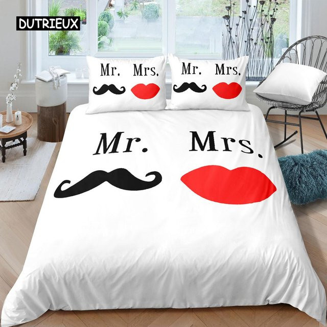 Bettwäscheset Herr und Frau mit Schnurrbart und roten Lippen aus Mikrofaser, rot-weißes Design, B/H: 140 x 210 cm - Bild 1