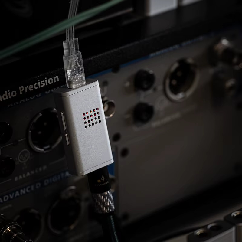 MOONDROP Dawn Pro 2 Tragbarer USB-DAC-Verstärker mit Dual CS43198 DAC, 32Bit/384KHz, DSD256, Silber - Bild 3