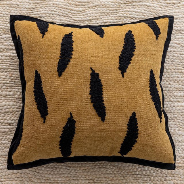 Dekorativer Stickerei Kissenbezug von JMG Clothing in Nature mit französischer Luxus-Prägung, B/B: 45 x 45 cm - Bild 1