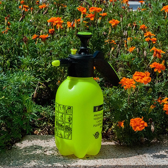ATUOTIN Manueller Sprühnebelgenerator mit 2 l Volumen, Grüner Haushaltssprüher mit verstellbarer Düse für die Landwirtschaftliche Bewässerung - Bild 1