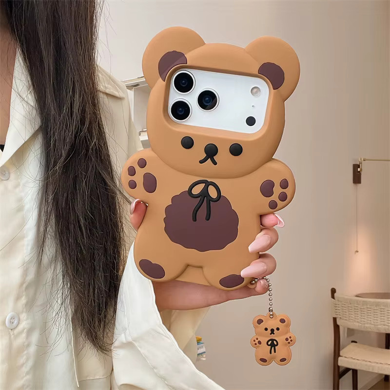 Stoßfeste Silikon-Handyhülle mit 3D-Cartoon-Bär für iPhone Modelle in Braun von MUQGEW - Bild 3
