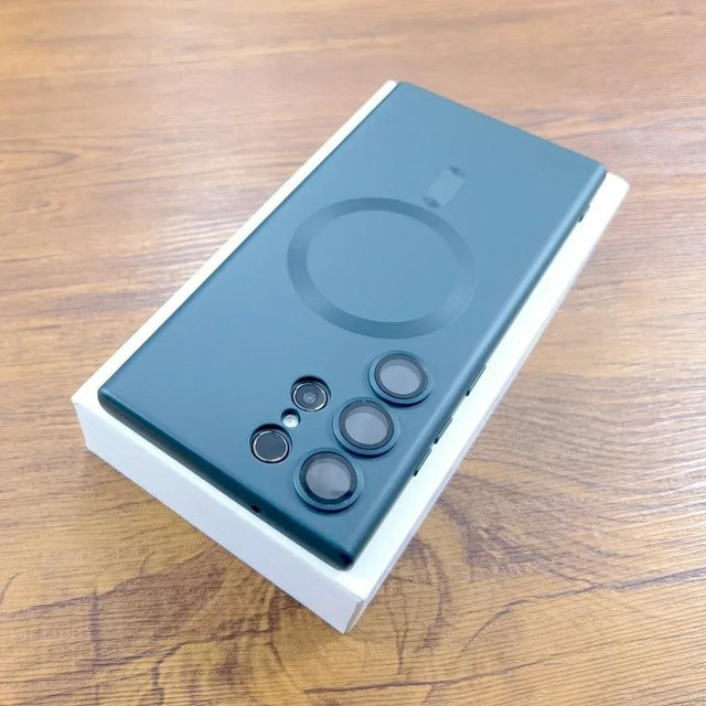 Silikonhülle mit MagSafe für Samsung Galaxy S25 S24 S23 S22 Ultra Plus inklusive Glaslinsenabdeckung in Grau - Bild 1