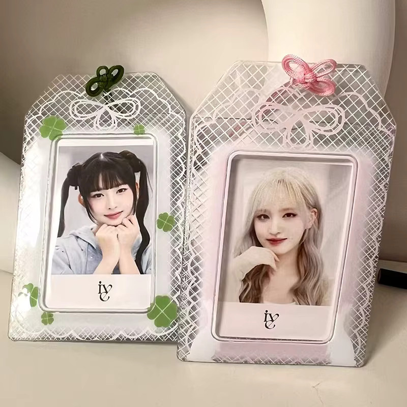 JETTING PVC-Kartenhalter für Kpop Idol Fotokarten in Rosa Sakura und Grünem Kleeblatt Design - Bild 1