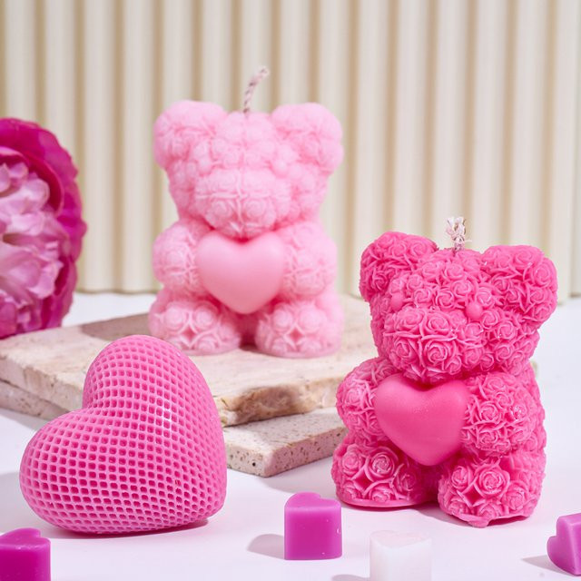 UDOCOOL Silikonform für DIY-Geschenke mit 3D Rosenbär und geflochtenem Herz in Pink für Kerzen, Seife, Gips oder Harz - Bild 1