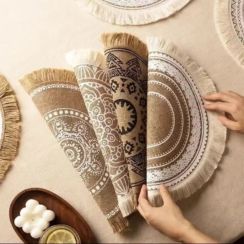 Rundes Jute-Tischset von INS-Tischdekorationen mit Fransen und Pompom-Quaste, Durchmesser: 38,1 cm - Bild 3
