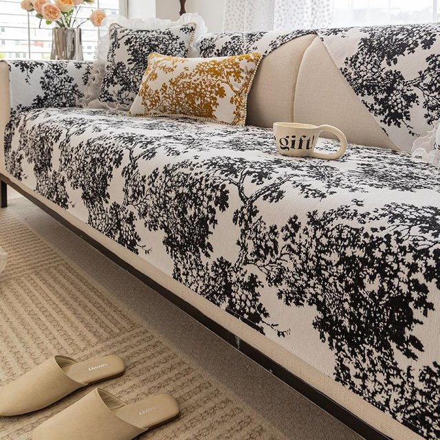 Super Six Jacquard Sofabezug mit floralem Muster aus Chenille, rutschfest, Schwarz/Mehrfarbig, B/B: 70 x 70 cm - Bild 1