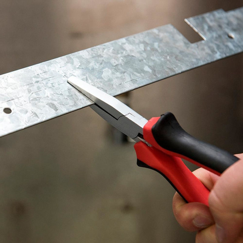 Connex Flachzange aus Metall und Kunststoff in Silber, Rot und Schwarz, Länge: 16 cm - Bild 2