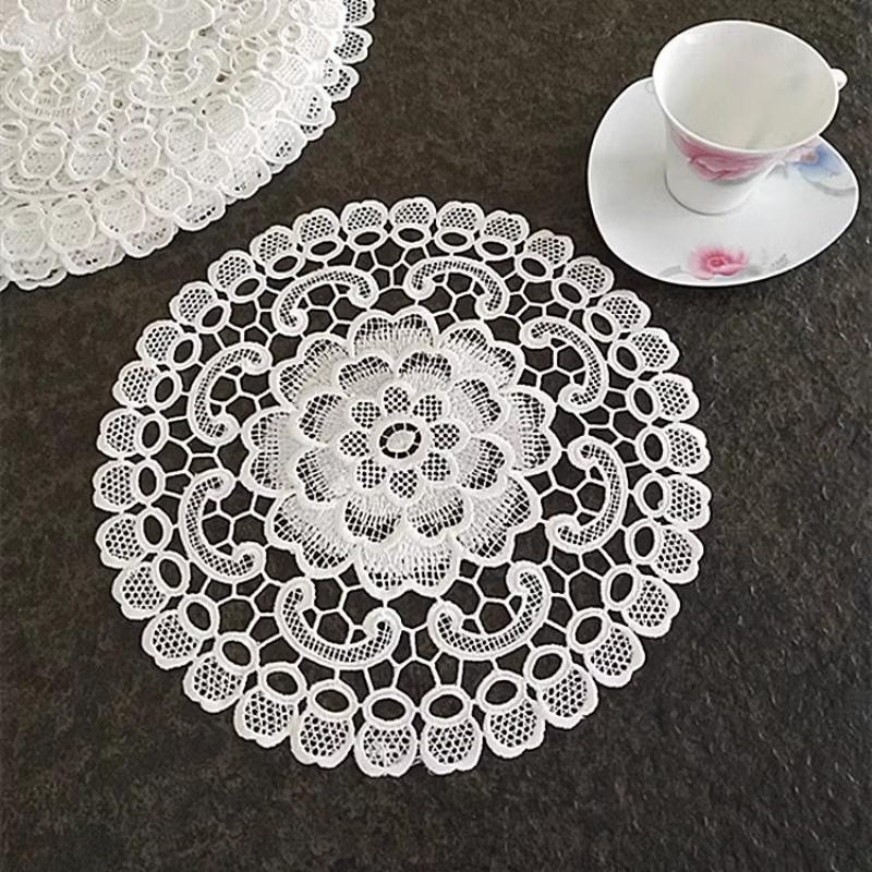 Runde Tischmatte von Yiran Furniture mit moderner Stickerei im nordischen Stil, Farbe: Weiß, Durchmesser: 25 cm - Bild 2