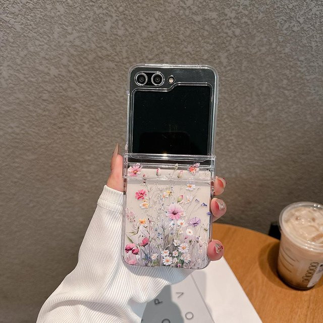 Jitschmni Schutzhülle mit Blumenmuster und Armband für Samsung Galaxy Z Flip 3 4 5 6, transparent, stoßfest mit Scharnierschutz - Bild 1