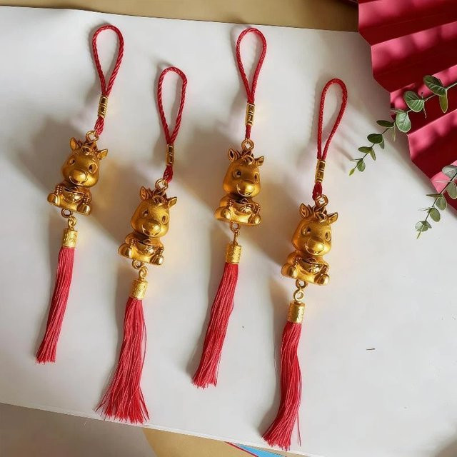 6er Set JETTING Chinesische Jahreslaternen Gold Metall Wandbehang und Auto-Ornament für das Jahr des Pferdes 2026 - Bild 1