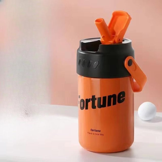 Yiran Furniture Thermoskanne mit Blumenmuster und Teestrohhalm, tragbarer Becher für Tee und Kaffee, 500 ml - Bild 1