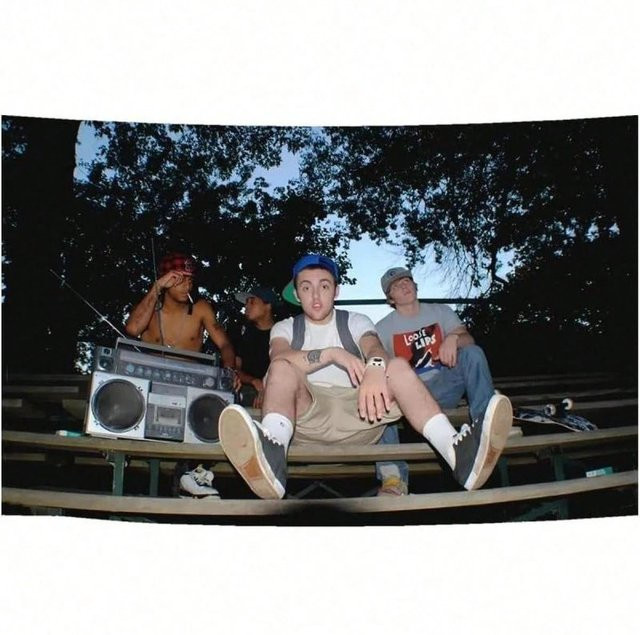 Mac Miller Hip-Hop Vintage Wandteppich von JMG Household Supplies, Mehrfarbig, B/H: 60 x 40 cm - Bild 1