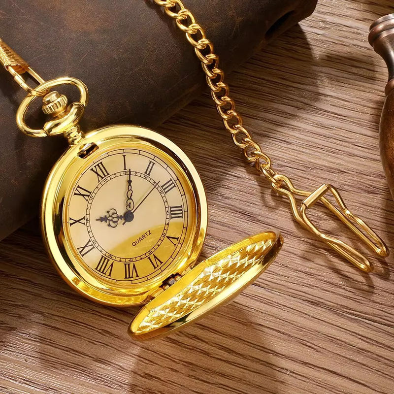 RUNERR Vintage Quarz-Taschenuhr im Steampunk-Design für Damen und Herren, Gold, Metall, Rund mit floralem Muster - Bild 3