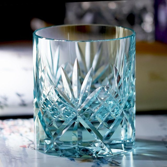 Yiran Furniture K9 Kristall Whiskey-Glas Tumbler in Grün mit 250 ml Füllmenge - Bild 1