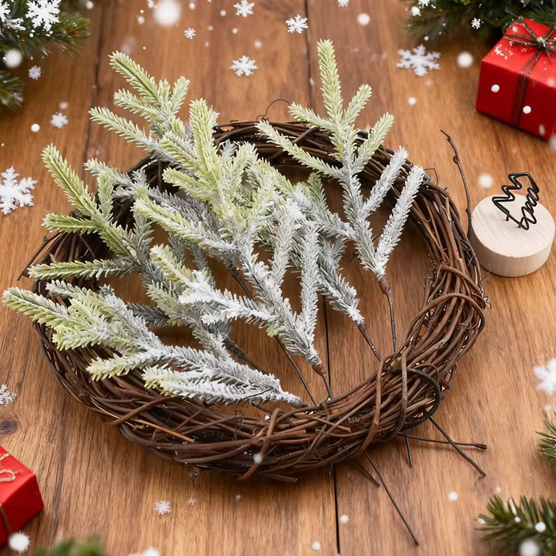 6er Set Künstliche Kiefernzweige in Grün aus Kunststoff für Weihnachtsdekoration und DIY-Geschenke - Bild 2
