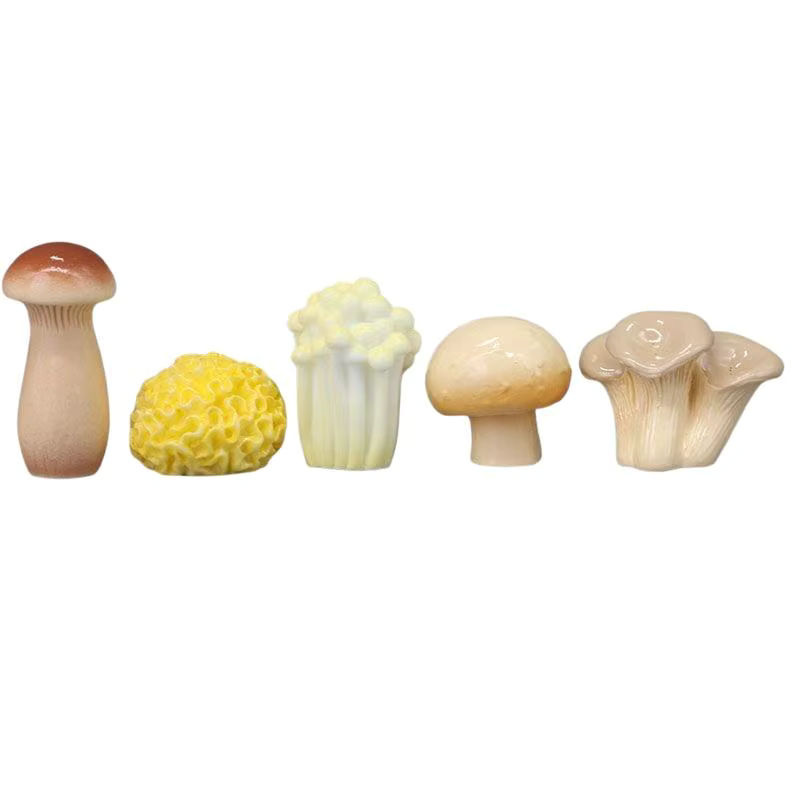 8er Set WHPHous Mini-Pilze aus Kunstharz in Mehrfarbig für Feengärten und Desktop-Dekoration - Bild 3