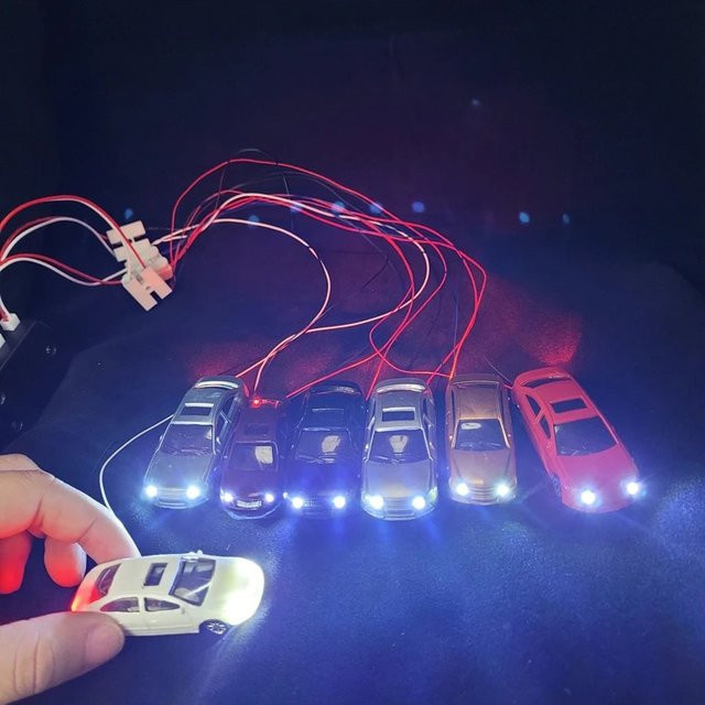 TERAYSUN Miniatur Modell Auto Spielzeug, 6-teiliges Set, mit LED Beleuchtung - Bild 1