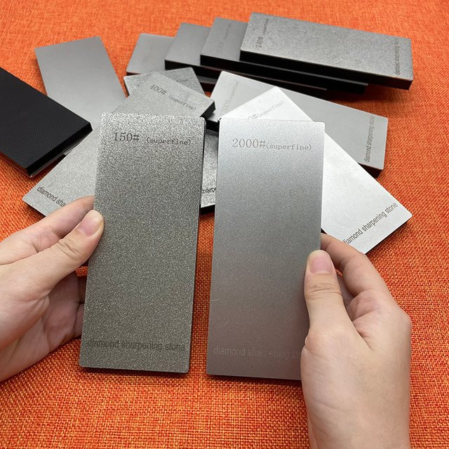 RSCHEF Diamant-Schleifstein mit Basis in Grau für professionelles Messerschärfen in Küche und Outdoor - Bild 1